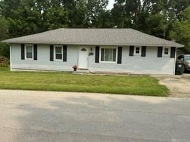 25 Perry, Perry Twp, OH 45345