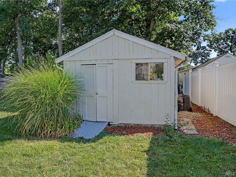 1209 Hemlock Way, New Carlisle, OH 45344 Photo 36