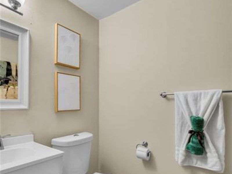 1013 Halesworth Dr, Cincinnati, OH 45240 Photo 14