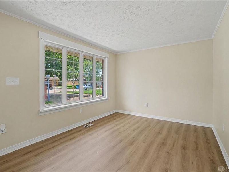 650 W Broadway Street, Tipp City, OH 45371 Photo 9