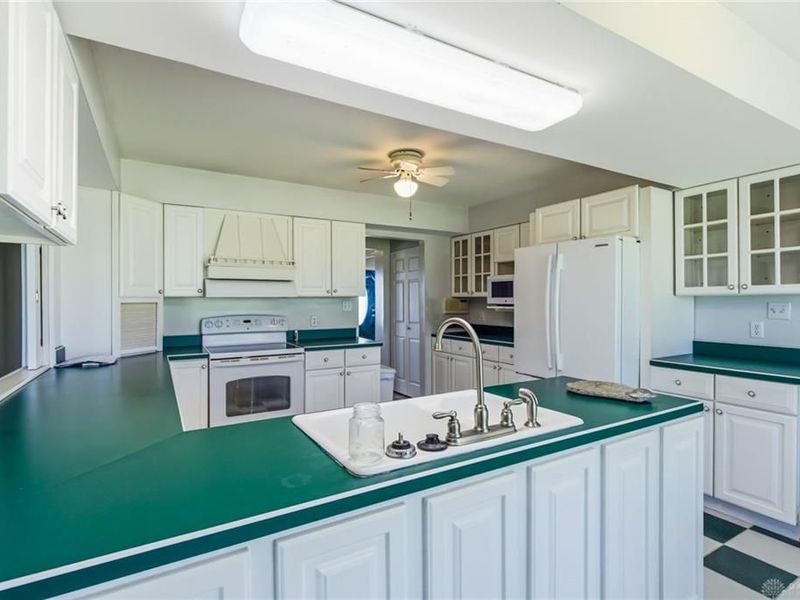 120 Watson Road, London, OH 43140 Photo 12