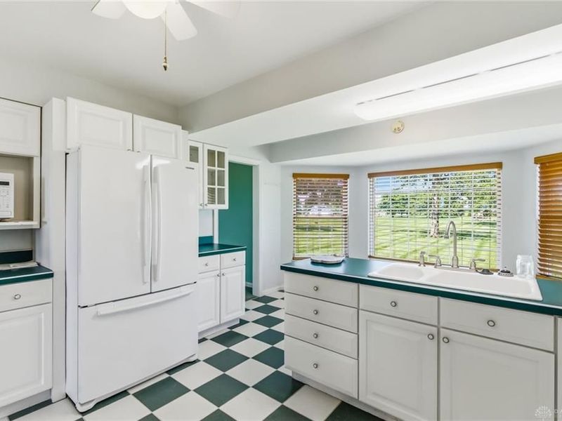120 Watson Road, London, OH 43140 Photo 13