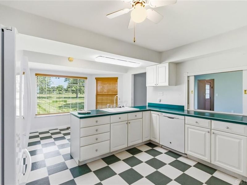 120 Watson Road, London, OH 43140 Photo 14