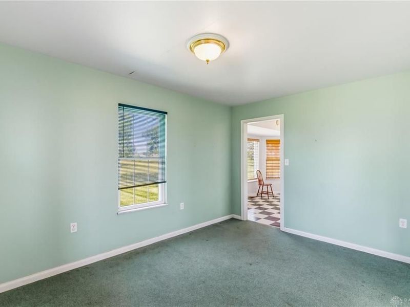 120 Watson Road, London, OH 43140 Photo 9