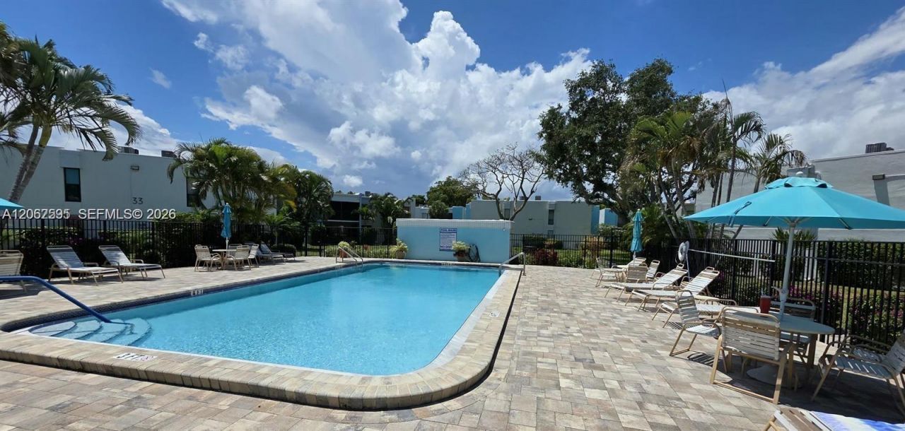 524 Osprey Dr, Unit 10B, Delray Beach, FL 33444 Photo