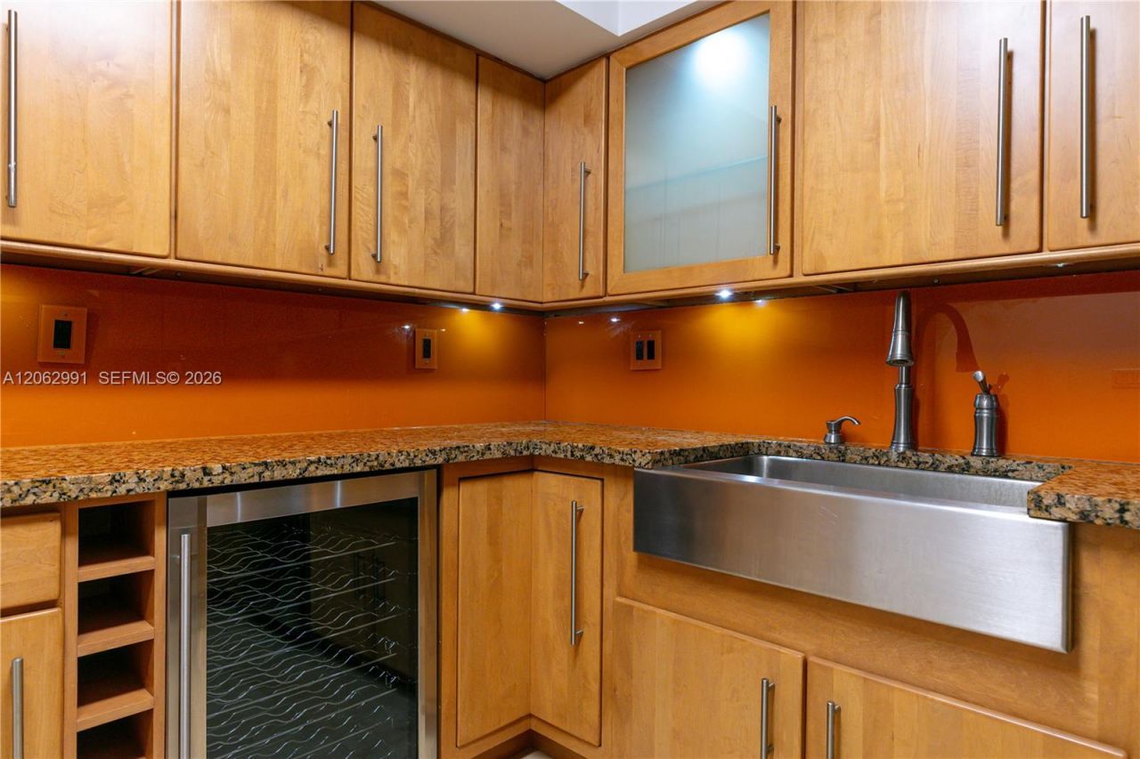 3500 Mystic Pointe Dr , Unit 3702, Aventura, FL 33180 Photo