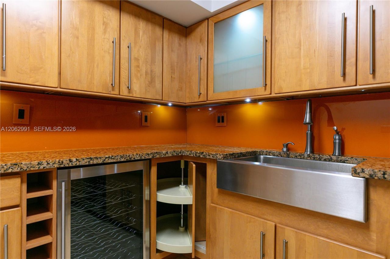 3500 Mystic Pointe Dr , Unit 3702, Aventura, FL 33180 Photo