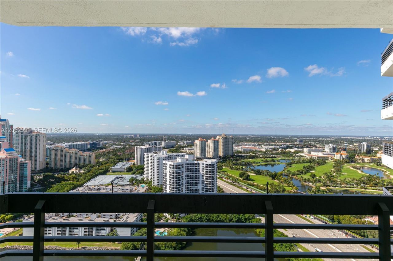 3500 Mystic Pointe Dr , Unit 3702, Aventura, FL 33180 Photo