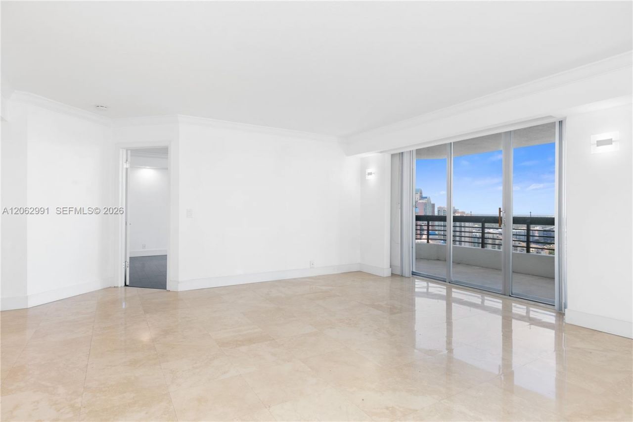 3500 Mystic Pointe Dr , Unit 3702, Aventura, FL 33180 Photo