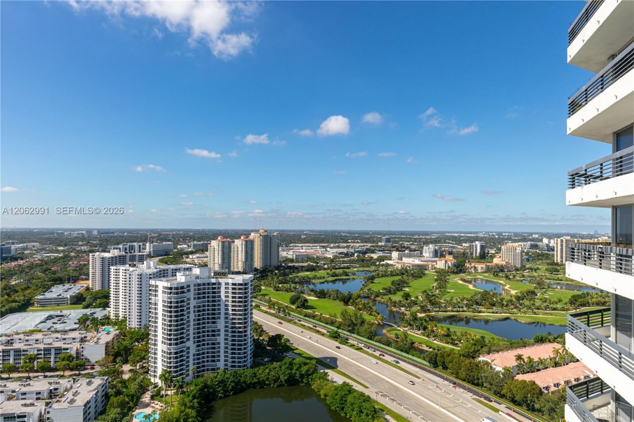 3500 Mystic Pointe Dr , Unit 3702, Aventura, FL 33180 Photo