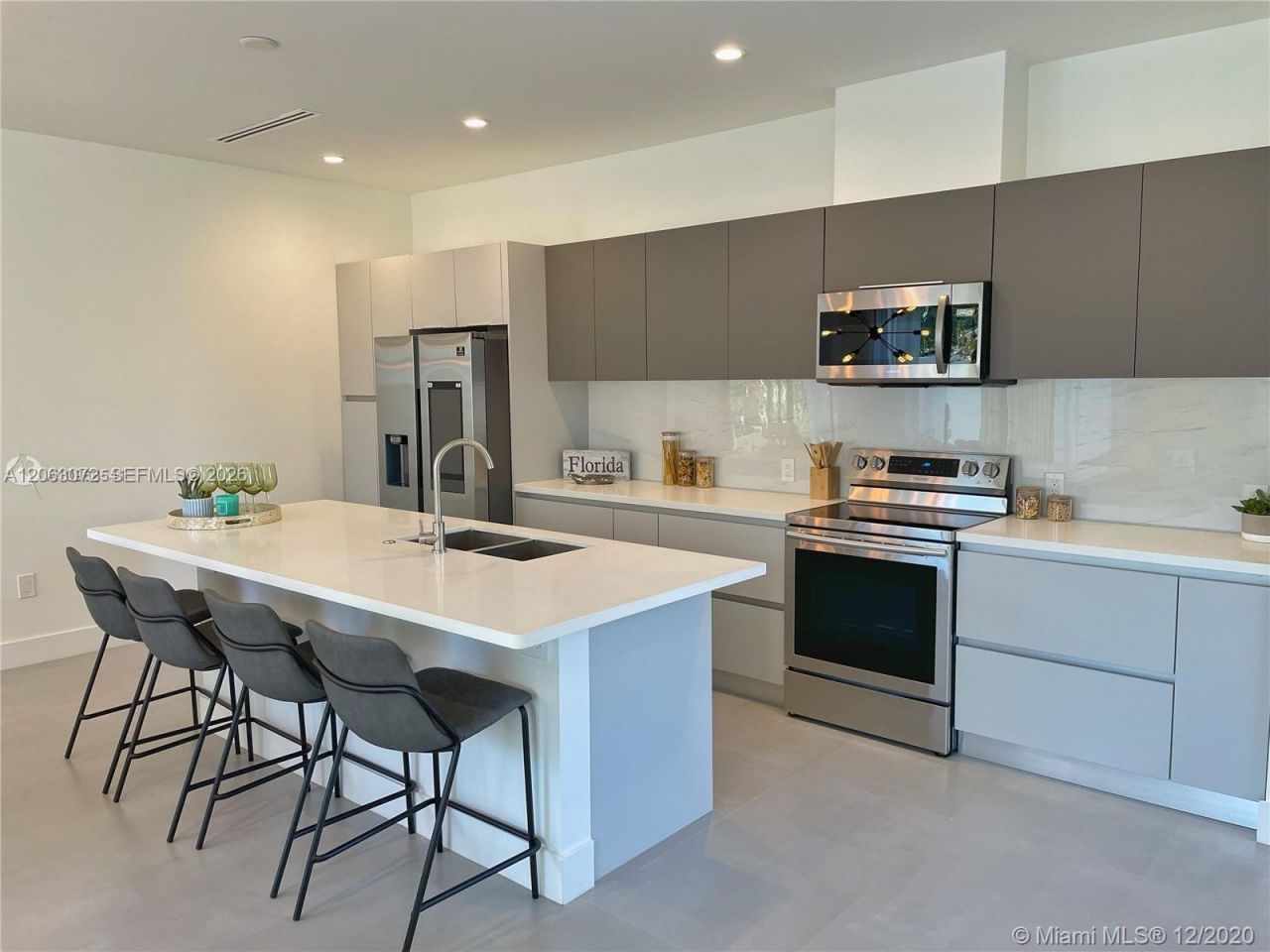 807 SE 14th St, Fort Lauderdale, FL 33316 Photo