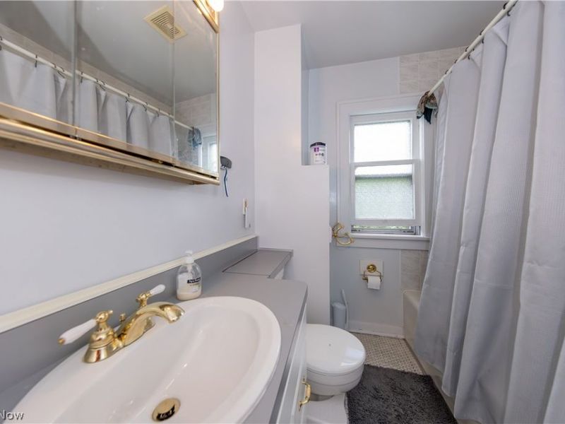 2012 Marlindale Road, Cleveland Heights, OH 44118 Photo 24