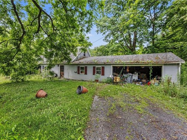 702 Bell Road, Newark, NY 14513