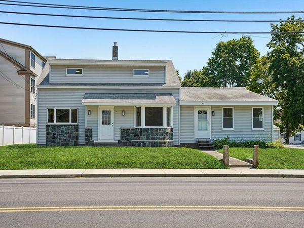 59 Hartford Ave E, Uxbridge, MA 01569