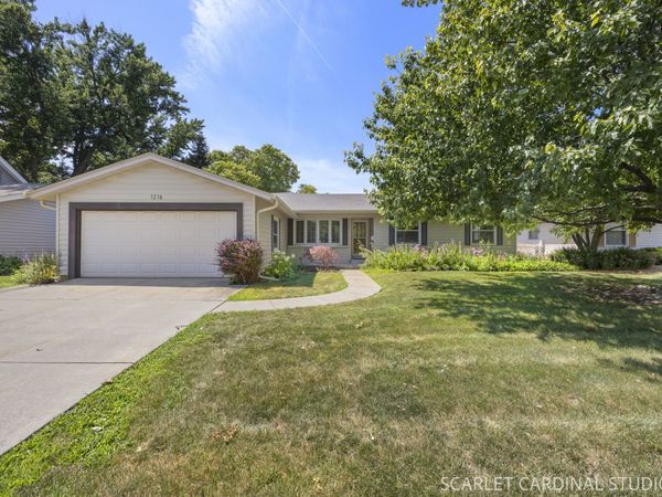 1216 Berkenshire Lane , Elk Grove Village, IL 60007