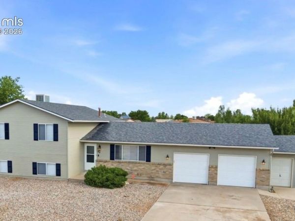 84 W Bonanza Drive, Pueblo West, CO 81007