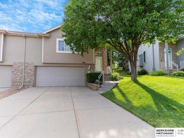 7412 S 174th Street, Omaha, NE 68136