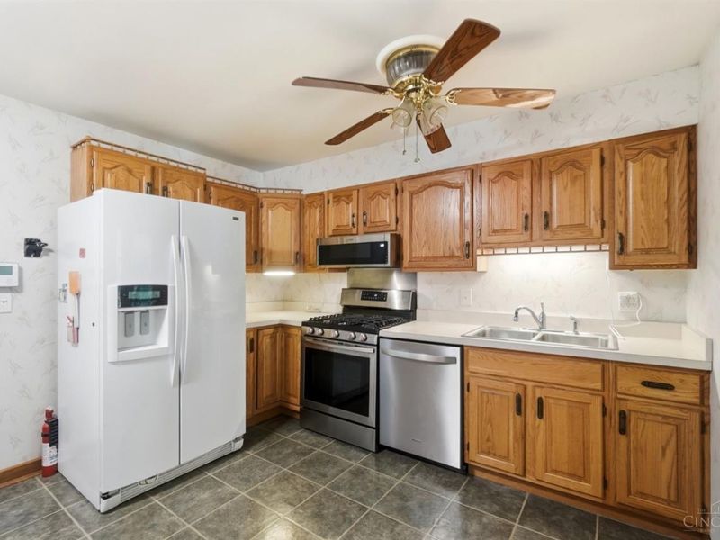 2516 Garrison Drive, Colerain Township, OH 45231 Photo 13