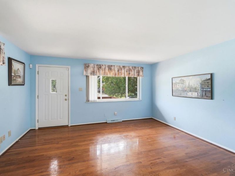 2516 Garrison Drive, Colerain Township, OH 45231 Photo 8