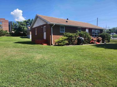 805 Chestnut Ridge, Morgantown, WV 26505
