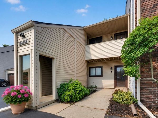 24156 Parke Lane, Unit B, Grosse Ile Township, Mi 48138
