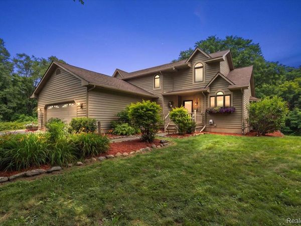 1650 Cobblestone Lane, Oxford Township, Mi 48371
