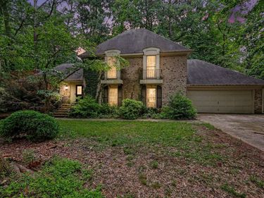 8804 N View Court, Raleigh, NC 27613
