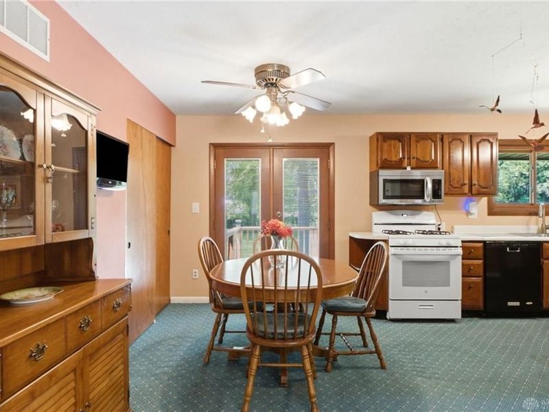 4533 Ridgebury Drive, Kettering, OH 45440 Photo 8