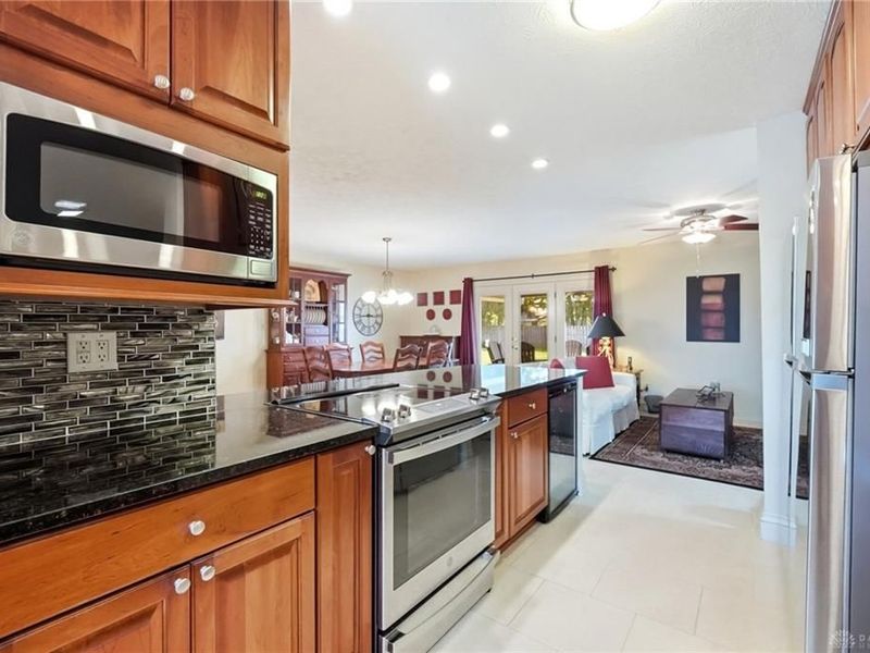 1080 Heathshire Drive, Centerville, OH 45459 Photo 15