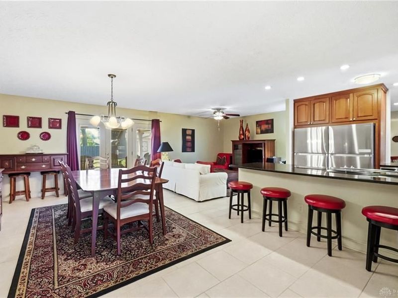1080 Heathshire Drive, Centerville, OH 45459 Photo 6