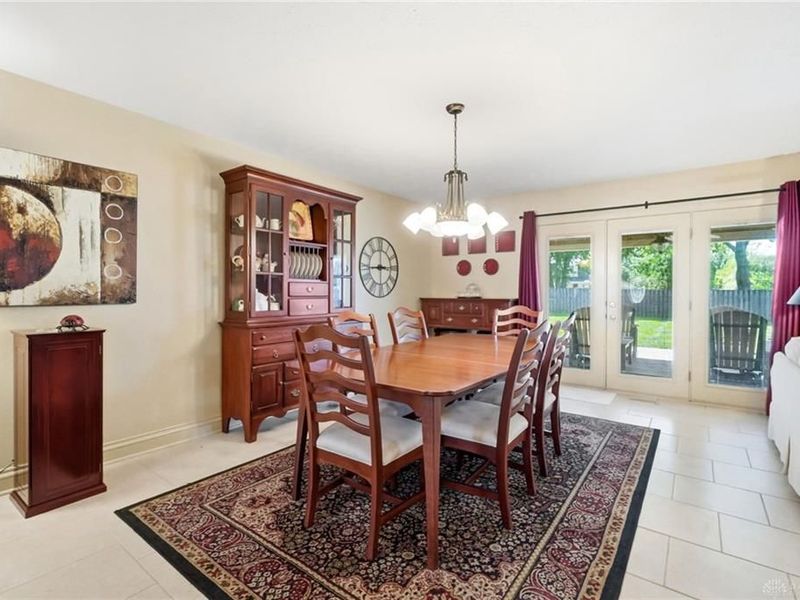1080 Heathshire Drive, Centerville, OH 45459 Photo 7