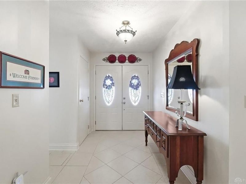 1080 Heathshire Drive, Centerville, OH 45459 Photo 8