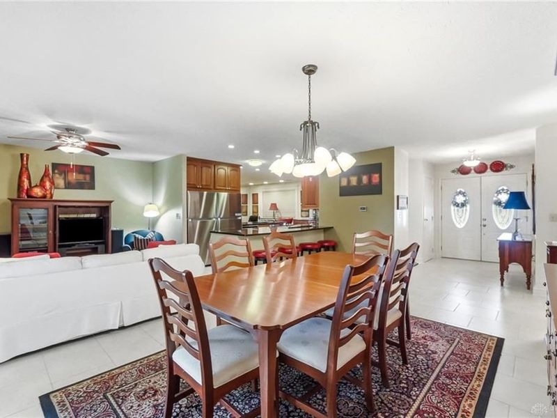 1080 Heathshire Drive, Centerville, OH 45459 Photo 9