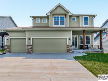 8710 S 168th Avenue, Omaha, NE 68136
