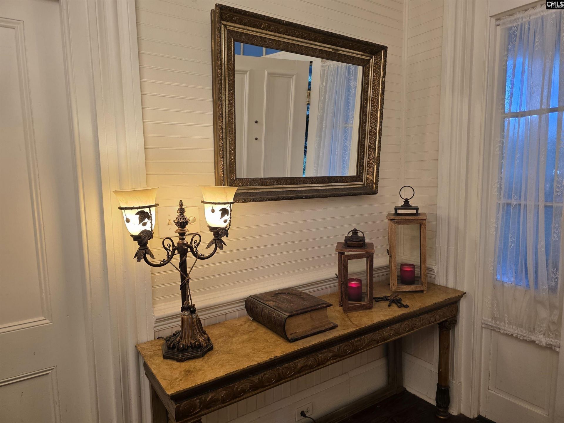 5209 Columbia Road Photo 15