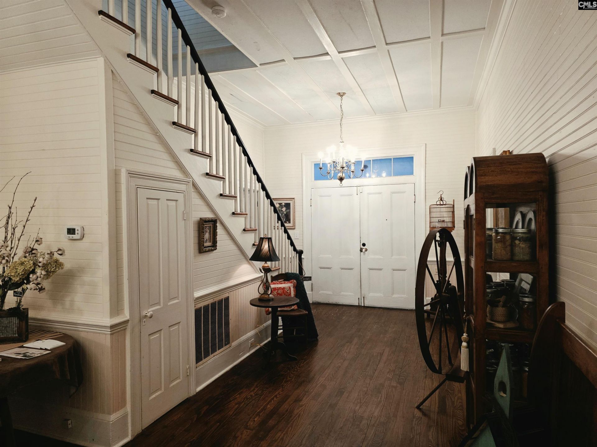 5209 Columbia Road Photo 17