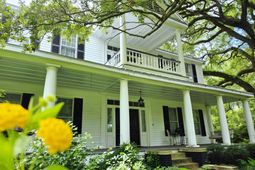 5209 Columbia Road photo 4
