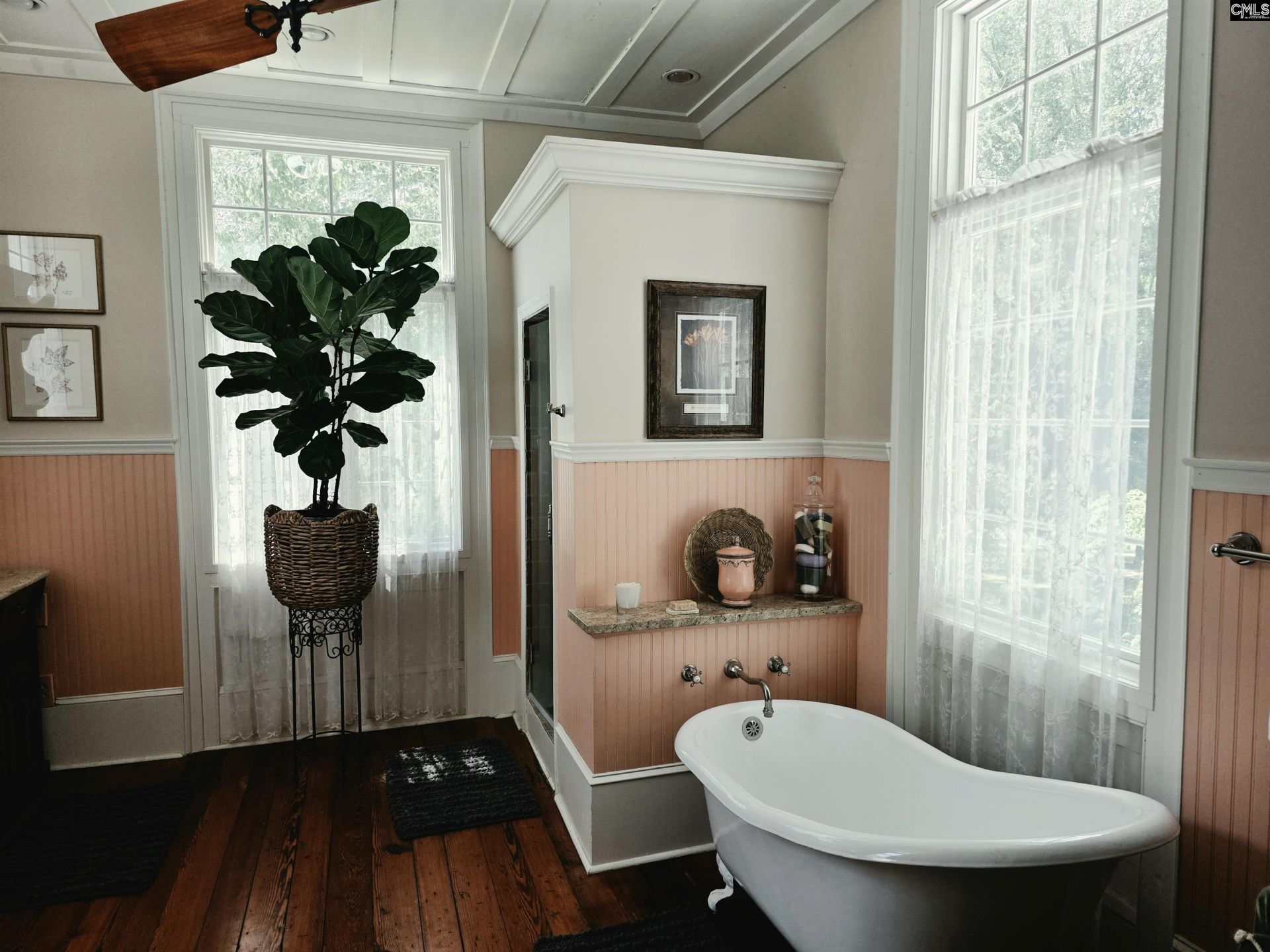 5209 Columbia Road Photo 32