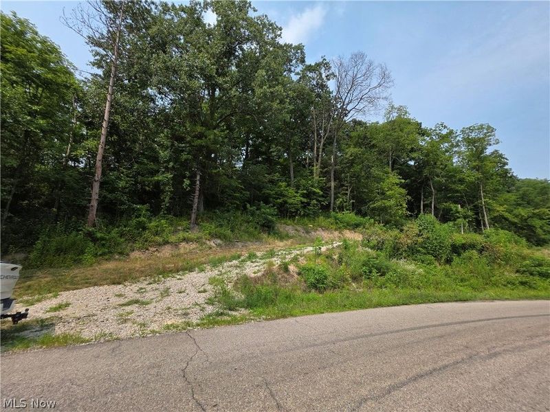 1605 Gilbert Road, Zanesville, OH 43701 Photo 3