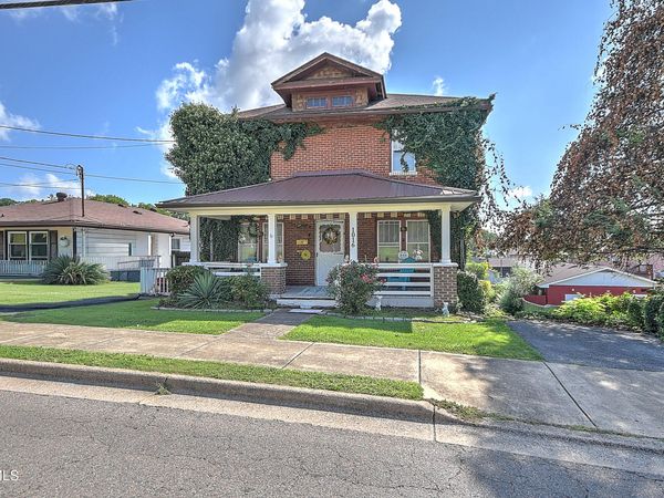 1016 Knob Creek Road, Johnson City, TN 37604