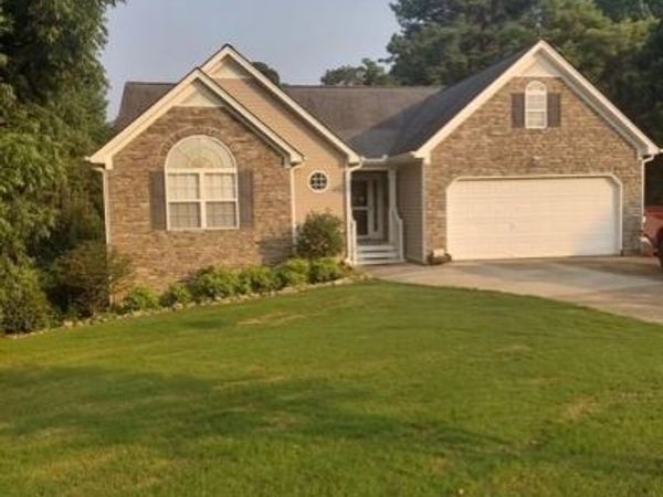 5 Shenandoah Court , Hiram, GA 30141