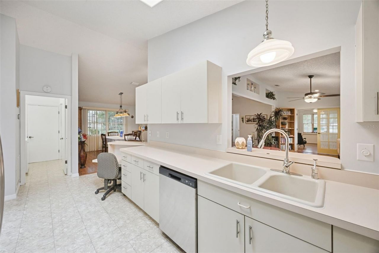 480 Lake Forest Circle, Mount Dora, FL 32757 Photo