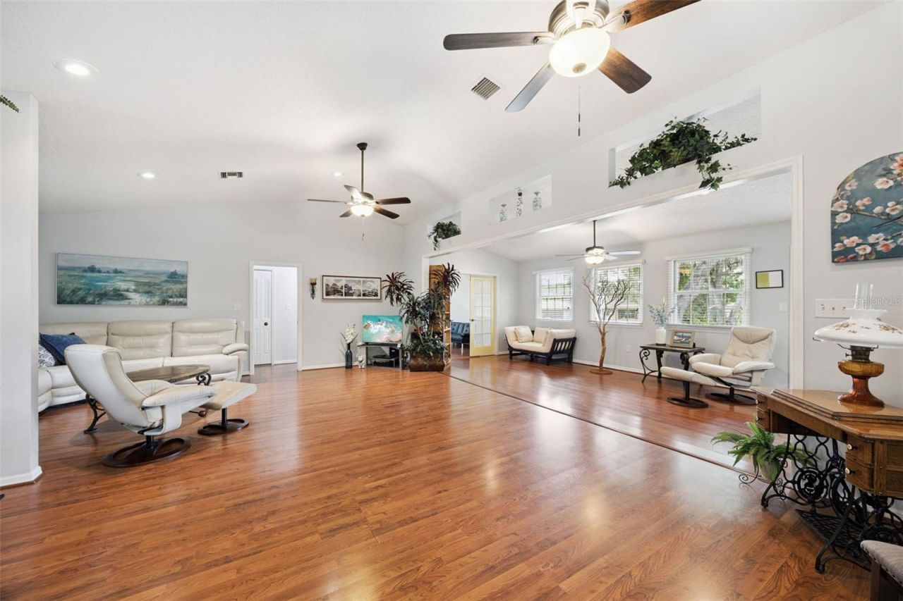 480 Lake Forest Circle, Mount Dora, FL 32757 Photo