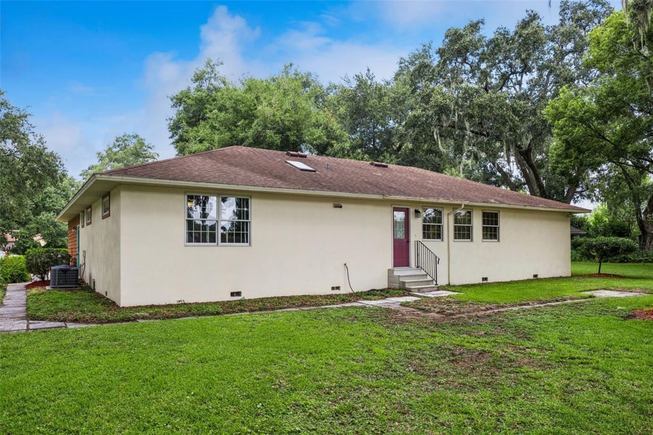 480 Lake Forest Circle, Mount Dora, FL 32757 Photo