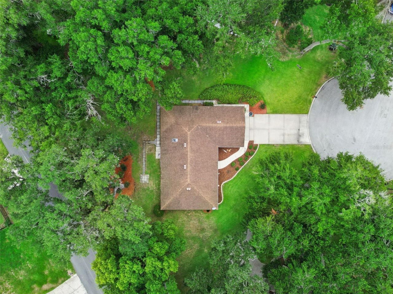 480 Lake Forest Circle, Mount Dora, FL 32757 Photo