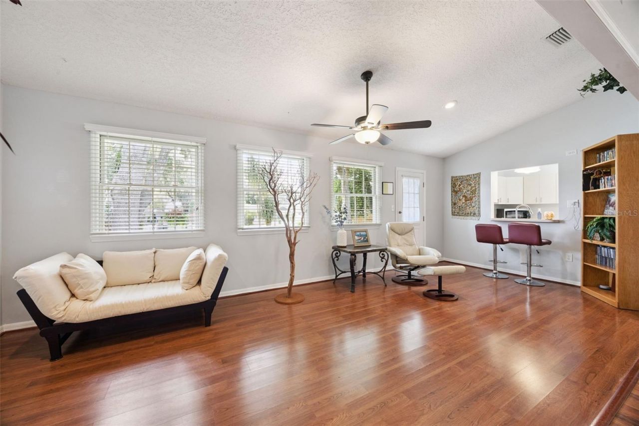 480 Lake Forest Circle, Mount Dora, FL 32757 Photo
