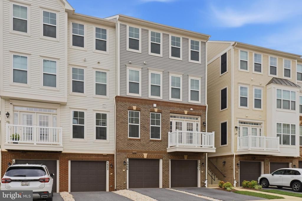 5904 KRANTZ DRIVE , FREDERICK, MD 21703