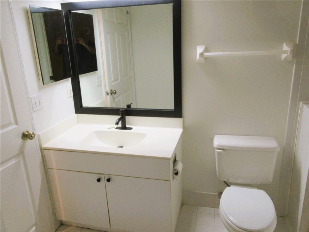 720 Lake Orchid Circle, Unit 108, Vero Beach, FL 32962 Photo