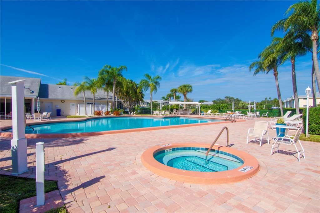 720 Lake Orchid Circle, Unit 108, Vero Beach, FL 32962 Photo