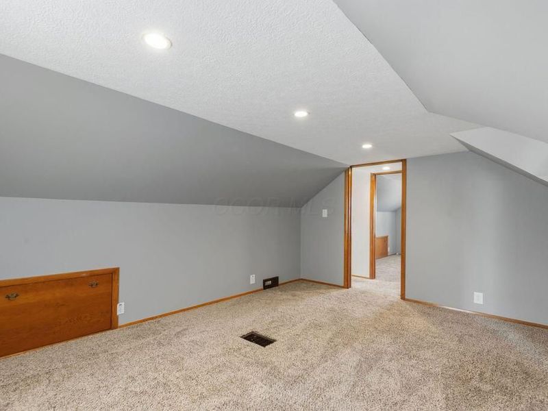 395 N Main Street , Johnstown, OH 43031 Photo 17
